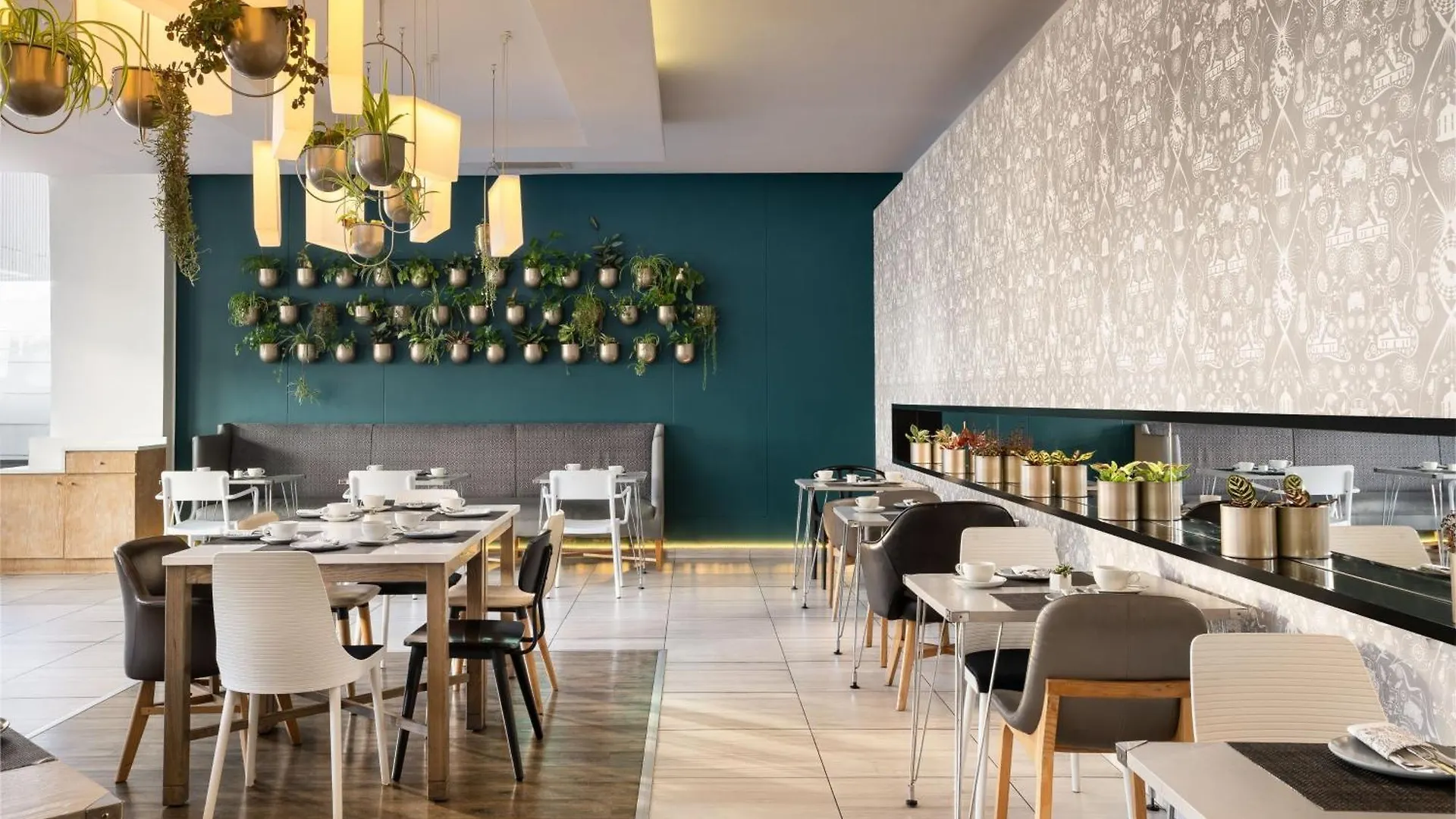 Protea Hotel Fire & Ice By Marriott Cape Town 4*,
